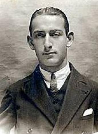 Raymond Aron, photographie, 1924. Bibliothèque Ulm-LSH, PHO D/2/1924